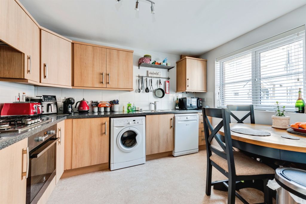 Property photo 3 of 18