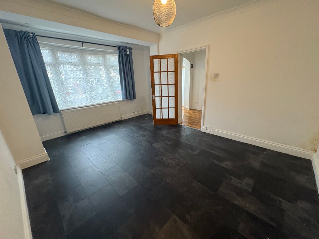 Property photo 1 of 4 Img_8501