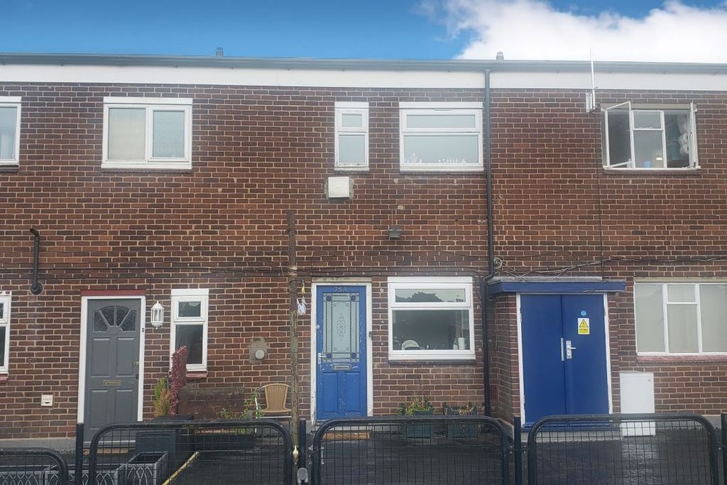 Property photo 1 of 8