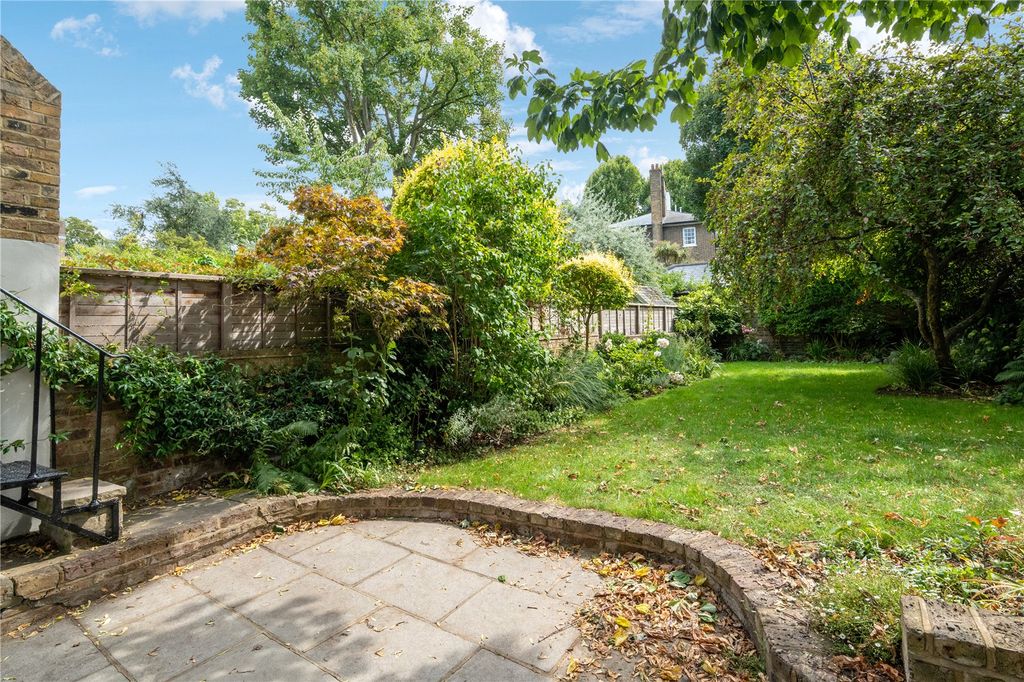 Property photo 3 of 24 Picture No. 23