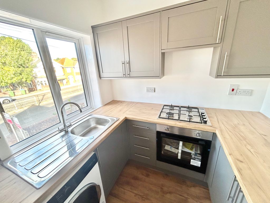 Property photo 2 of 20 Image