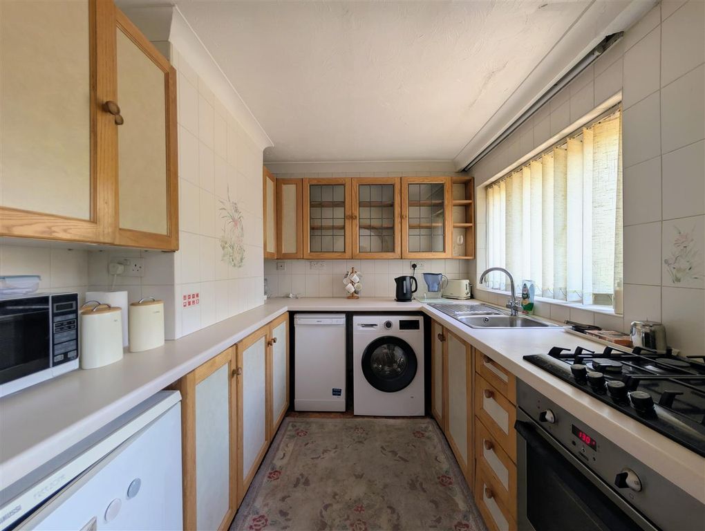 Property photo 3 of 14