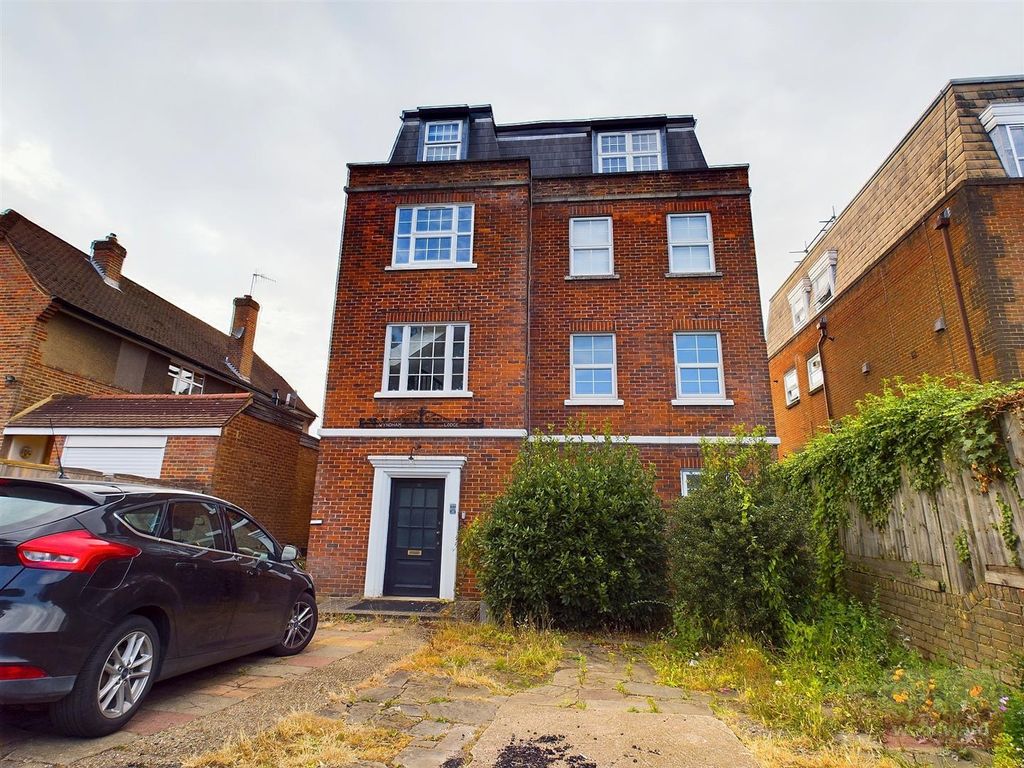 Property photo 1 of 16 Cam01320G0-Pr0242-Still037.Jpg