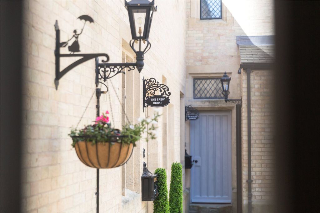 Property photo 3 of 14 The Brew House