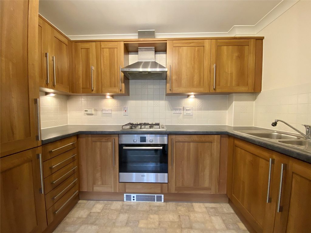 Property photo 3 of 6 Picture No. 11