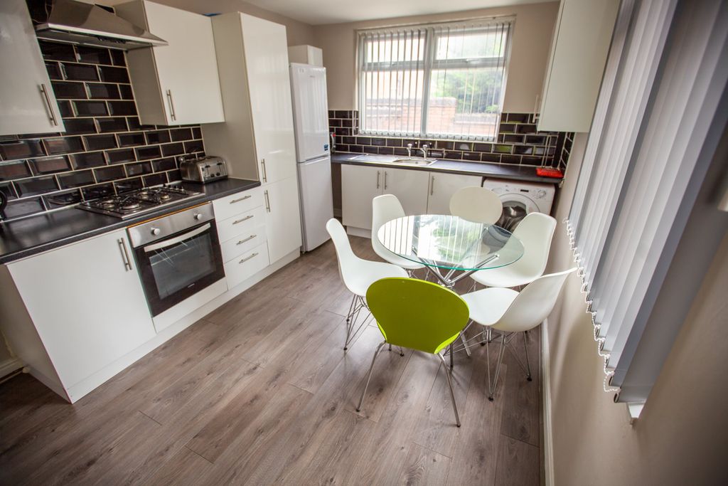 Property photo 2 of 9 Img_9040