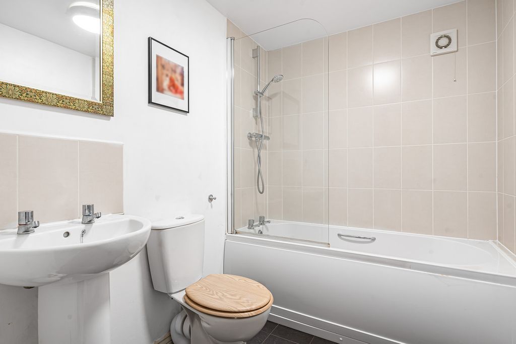 Additional image 11 of 1 bed flat for saleBlackthorn Road, Didcot OX11