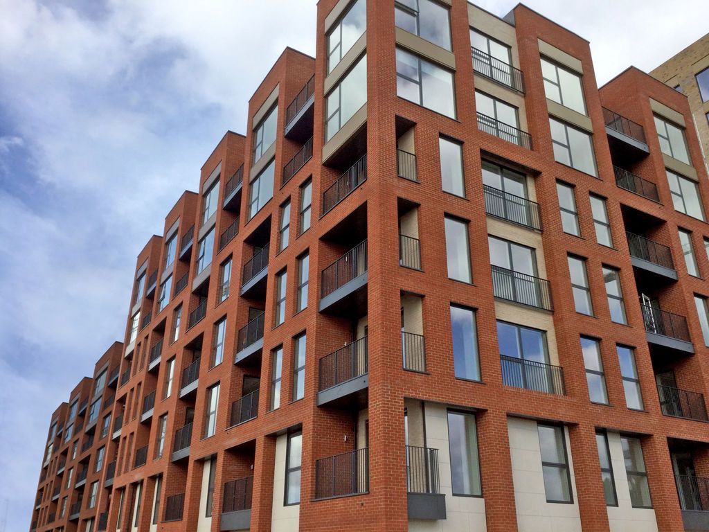 Property photo 1 of 6 Photo 6