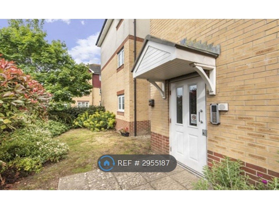 Property photo 3 of 18 Secure Door Entry
