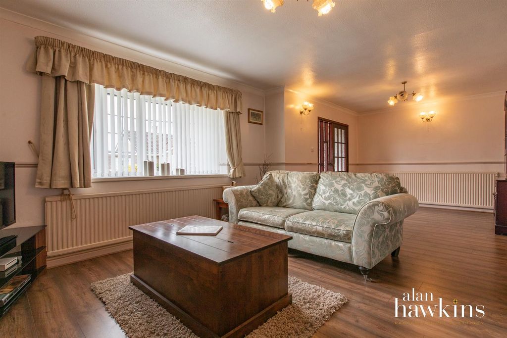 Property photo 3 of 18 Untitled-15.Jpg