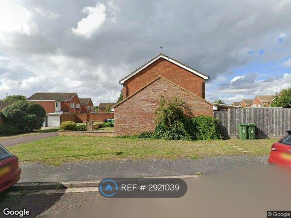 Property photo 2 of 12