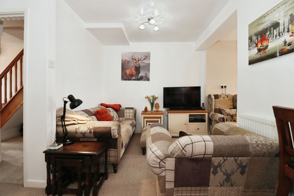 Property photo 3 of 22 Pbox-Img.Jpg