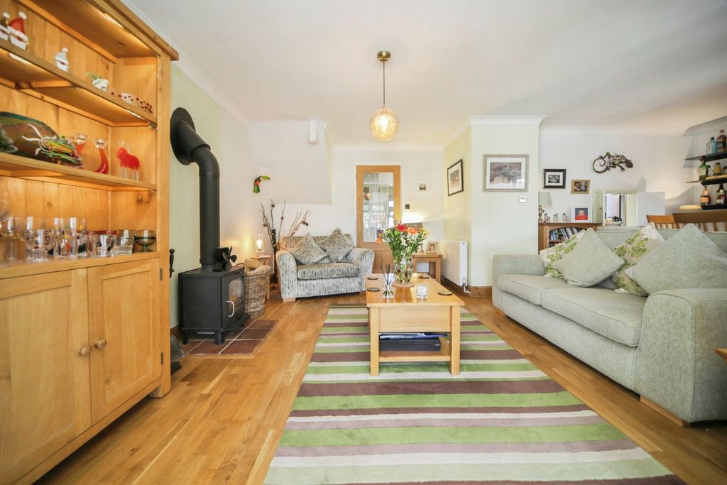 Property photo 3 of 22