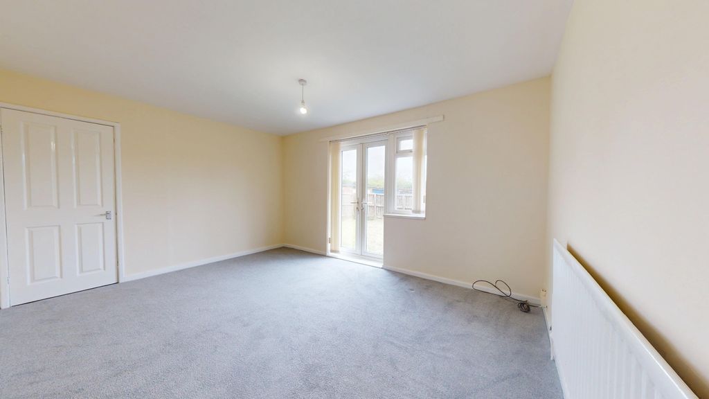 Property photo 3 of 18 4419167