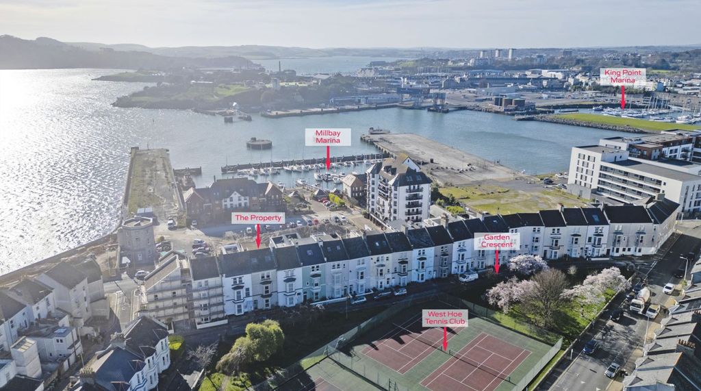 Property photo 2 of 22