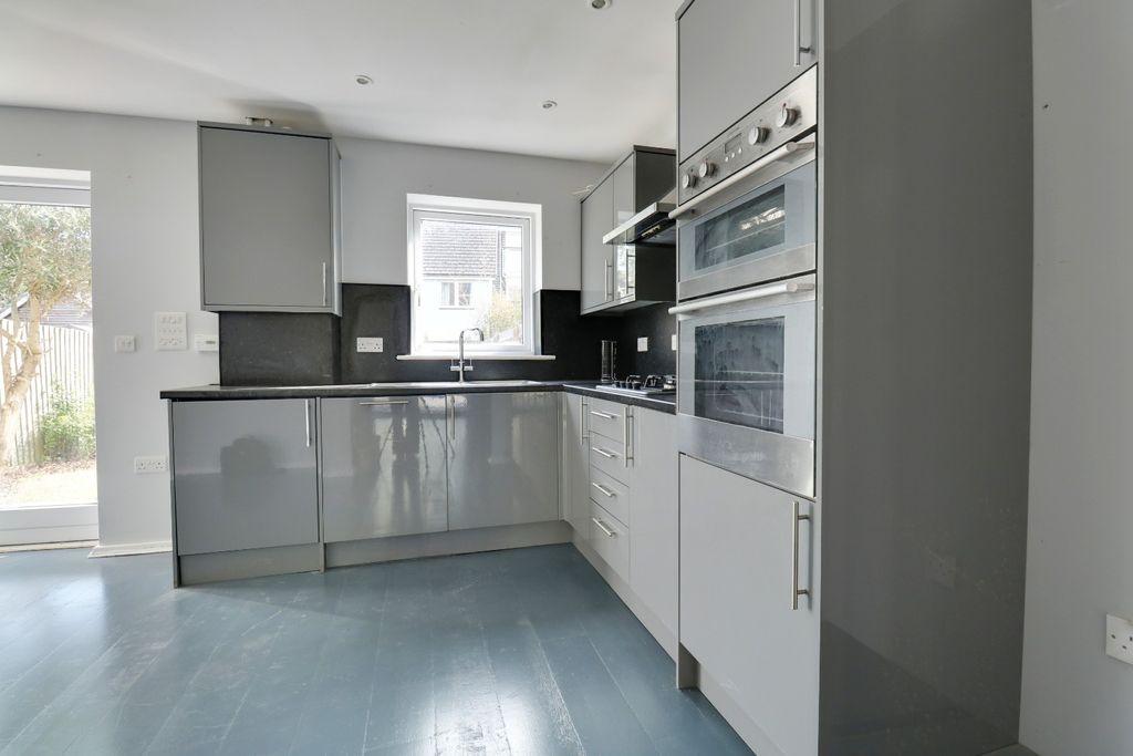 Property photo 3 of 25 5197143