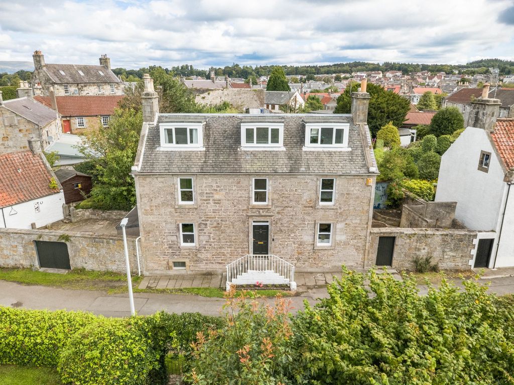 Property photo 1 of 31