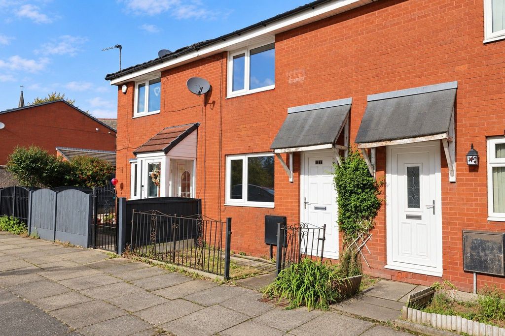 Property photo 1 of 16