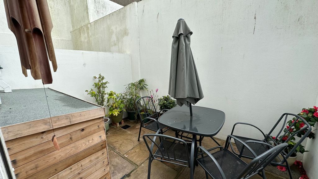Property photo 3 of 12 Img_0400