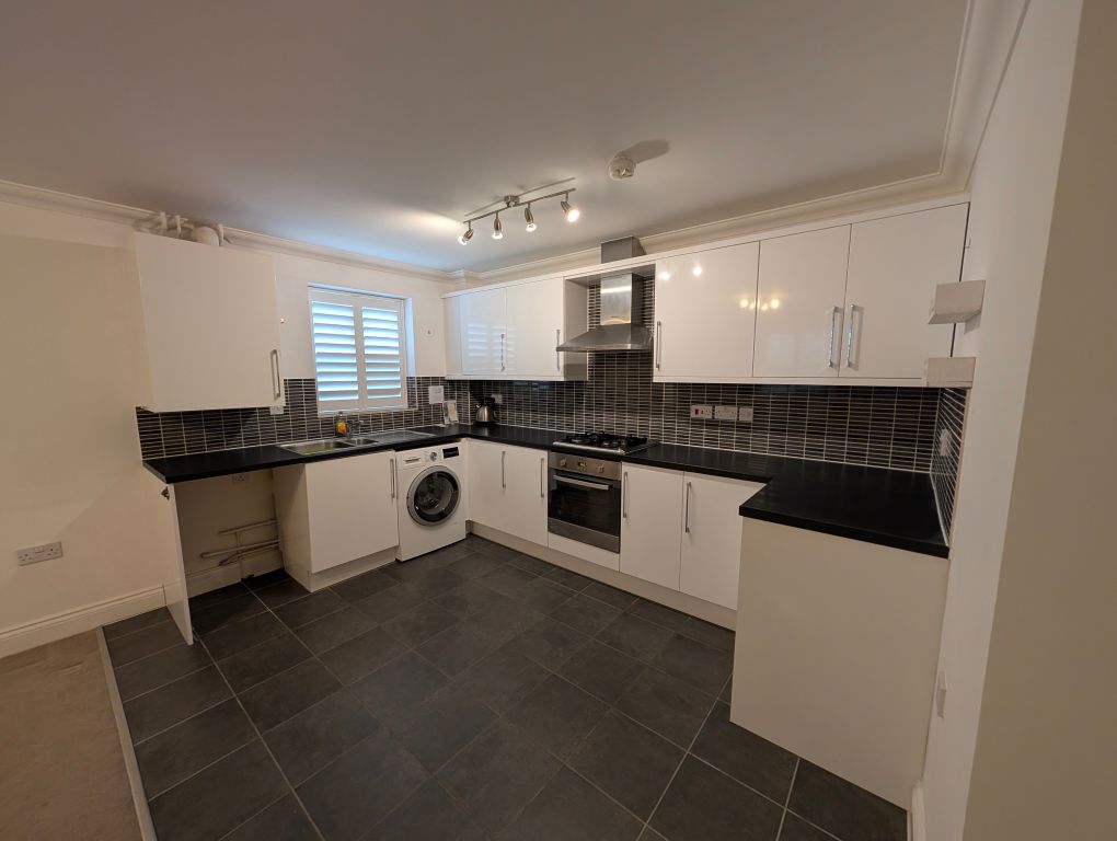 Property photo 3 of 7 Pxl_20260204_121422962