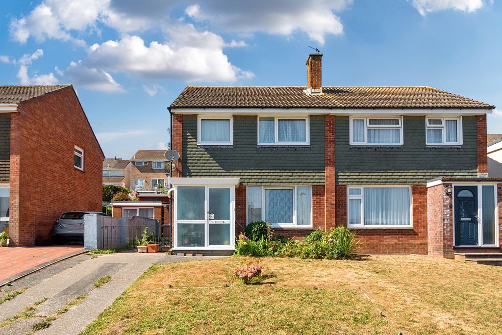 Property photo 1 of 17 Rasheligh Avenue