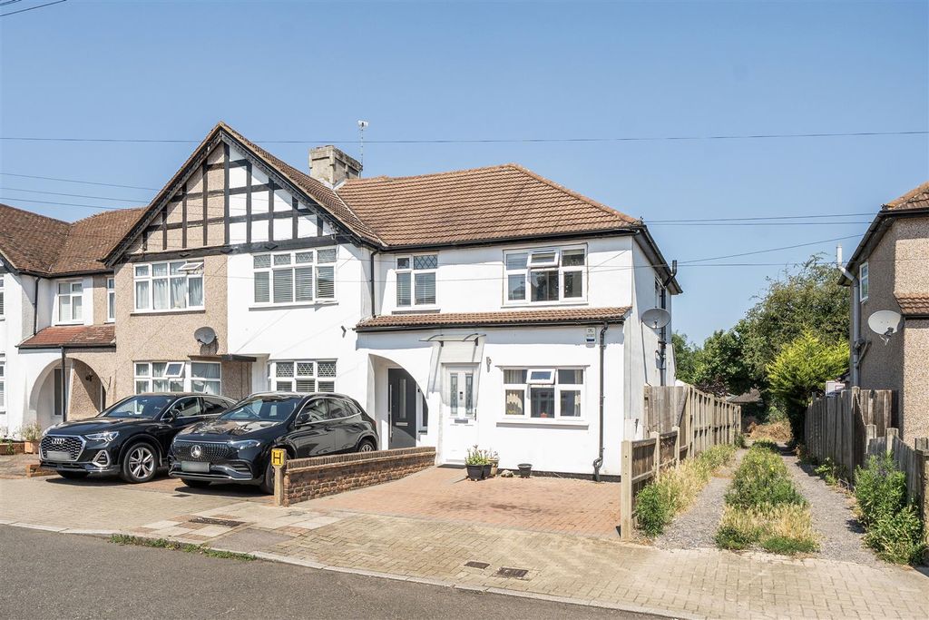 Property photo 1 of 20 1480461-20-6A351c12Df81A.Jpg