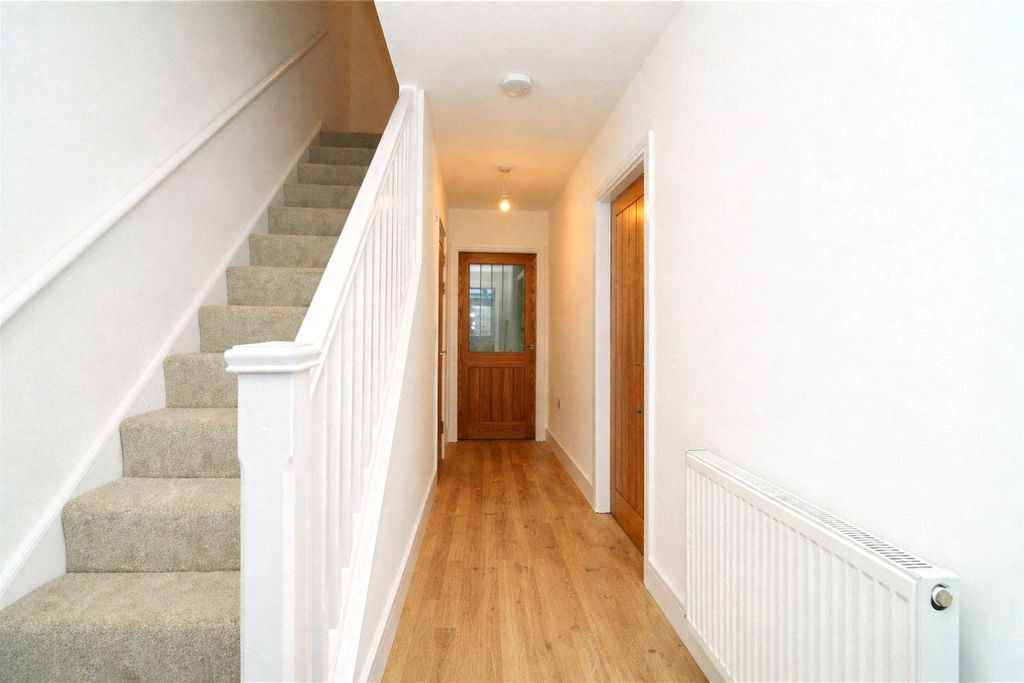 Property photo 3 of 13 Picture No. 70