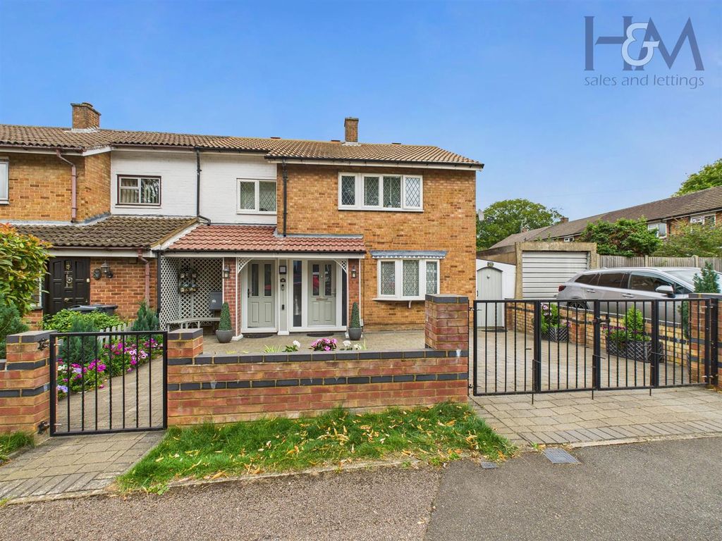 Property photo 1 of 30 Cam02804G0-Pr0358-Still010.Jpg