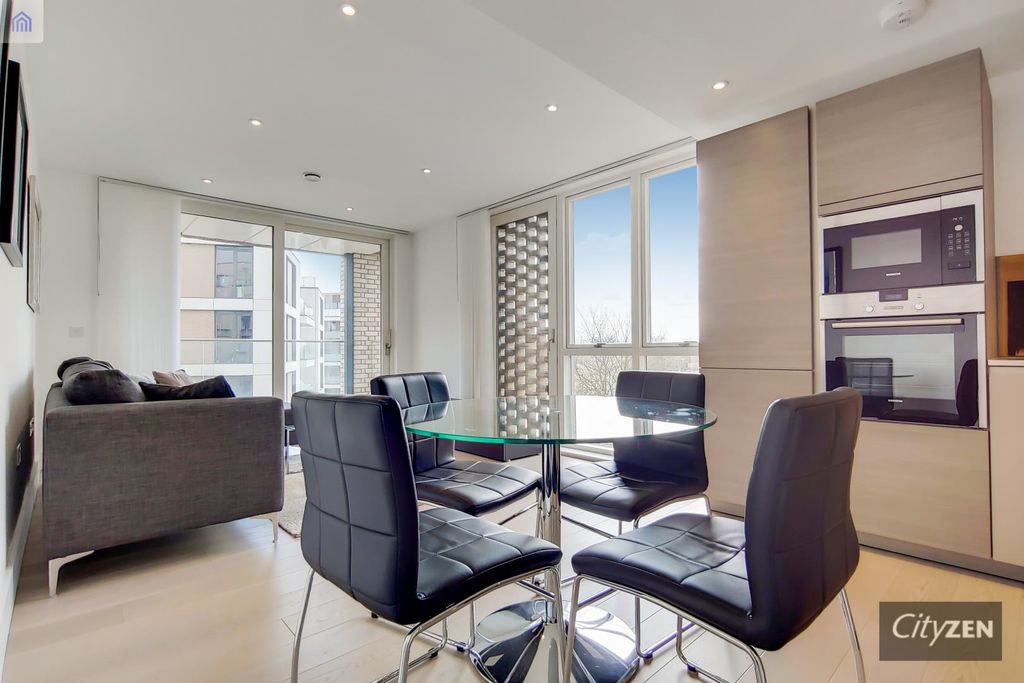 Property photo 1 of 13 Reception Room