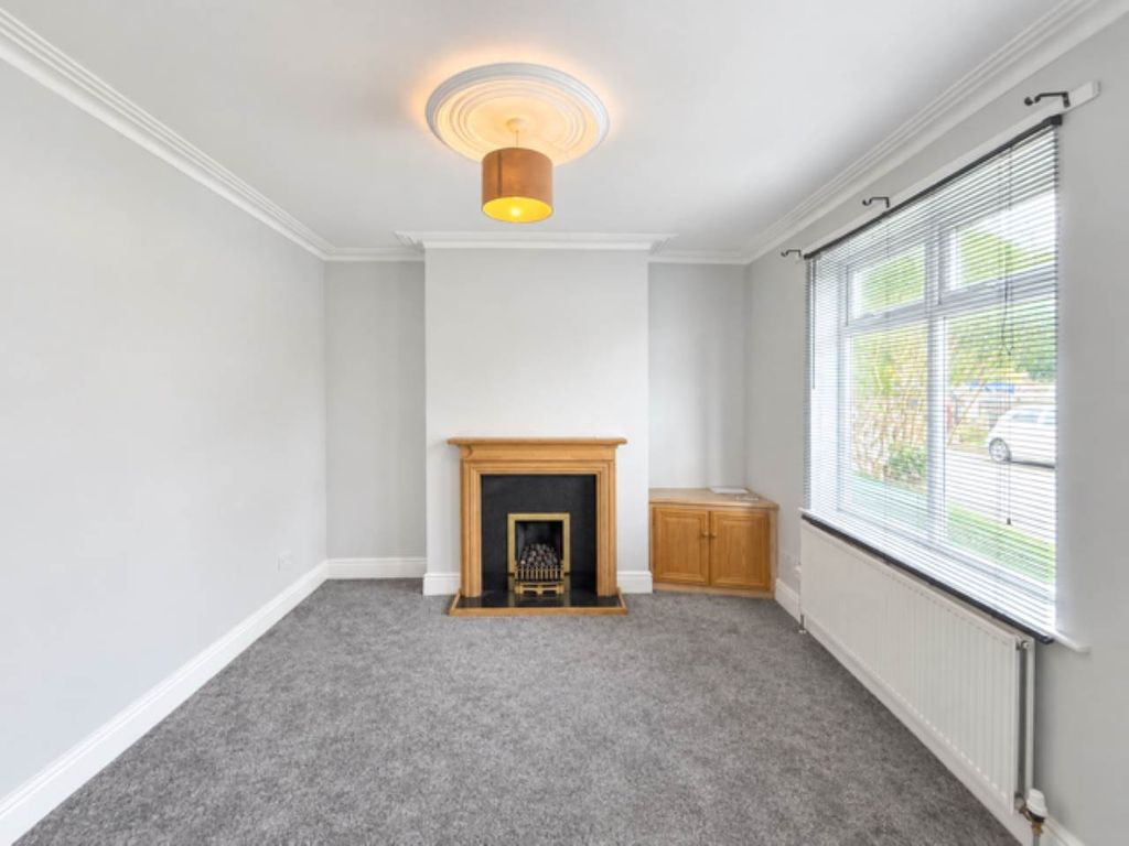 Property photo 1 of 19 Living Room (3)