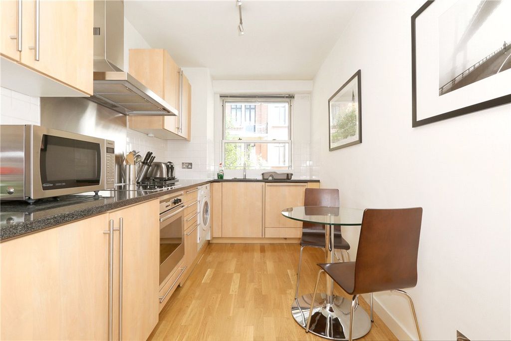 Property photo 2 of 8 Picture No. 07