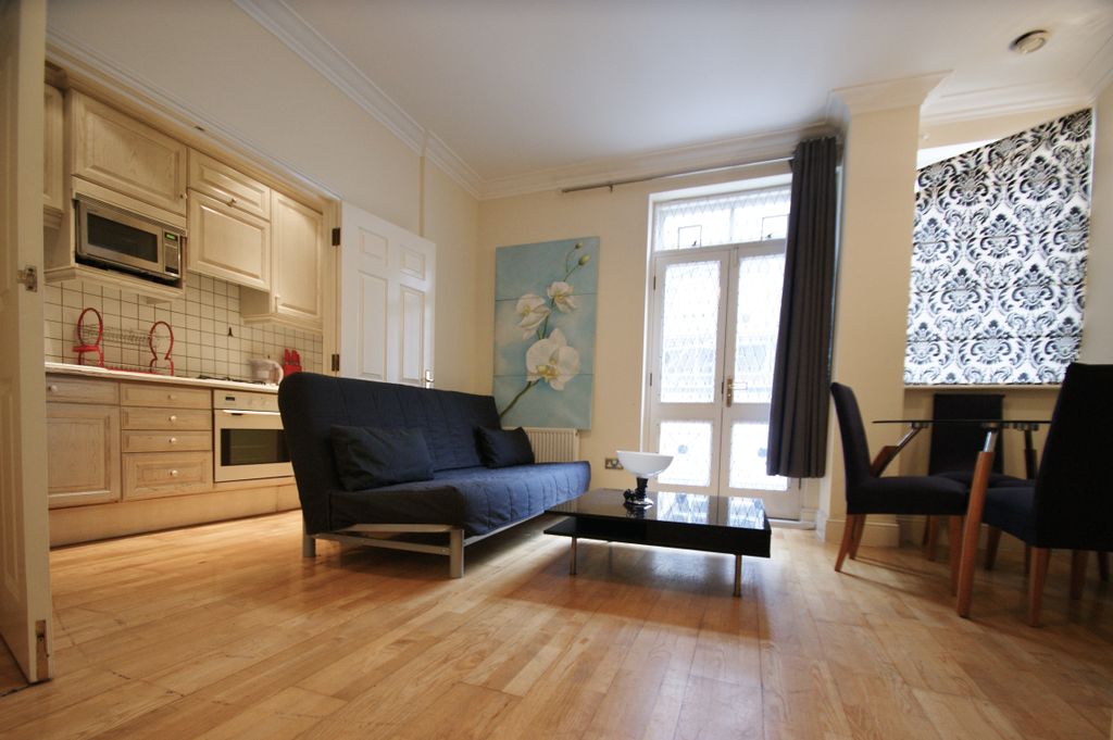 Property photo 1 of 6 2 Bedroom Flat For Rent