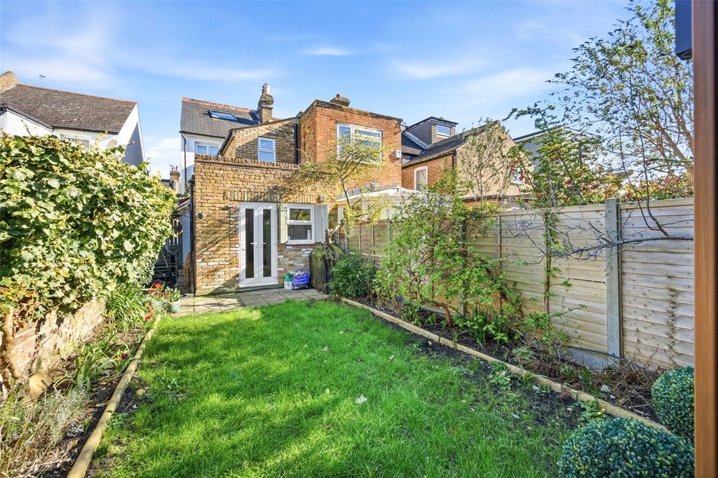 Property photo 2 of 13 Picture No. 19