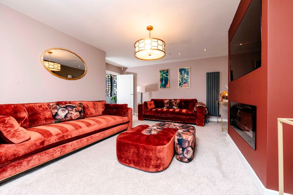 Property photo 2 of 55