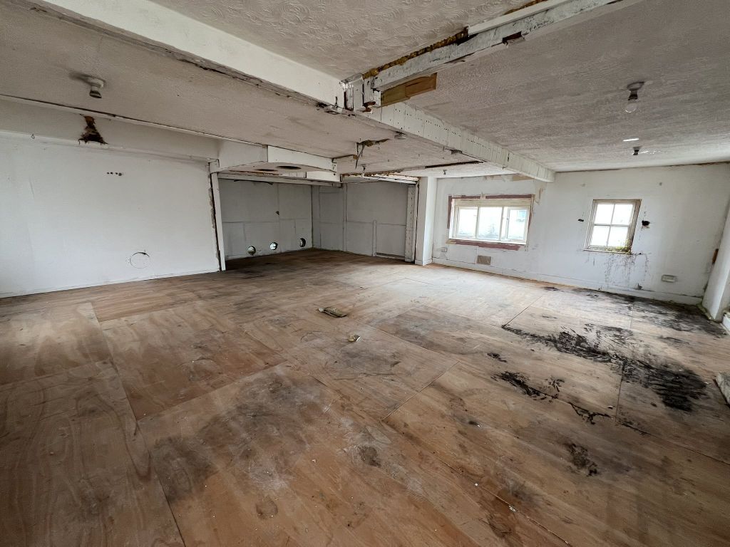 Property photo 3 of 8 Img_3650