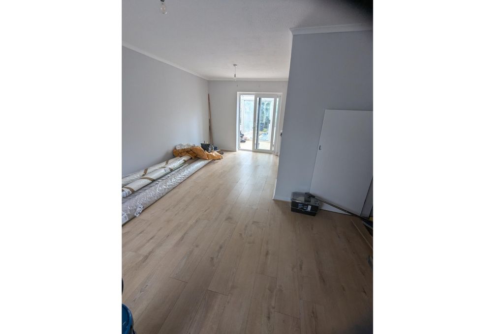 Property photo 2 of 3