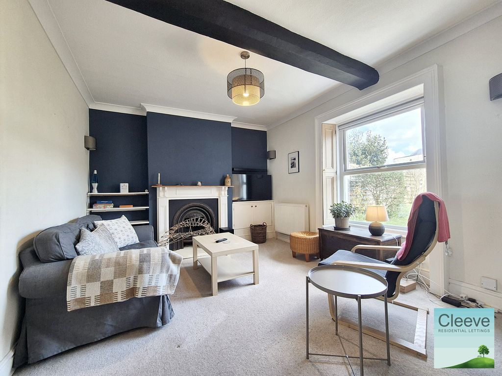 Property photo 2 of 19 1000054698