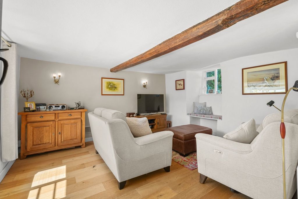 Property photo 3 of 40