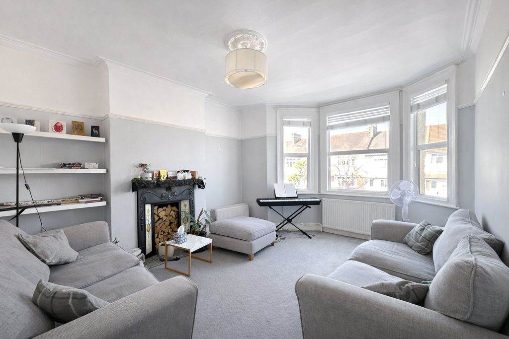 Property photo 2 of 9 Picture 2