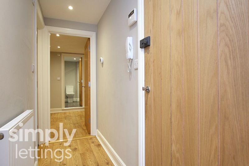 Property photo 3 of 13 Photo 8