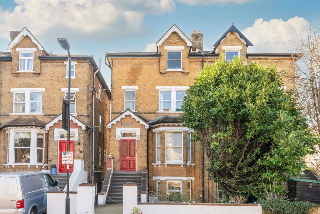 Property photo 1 of 4