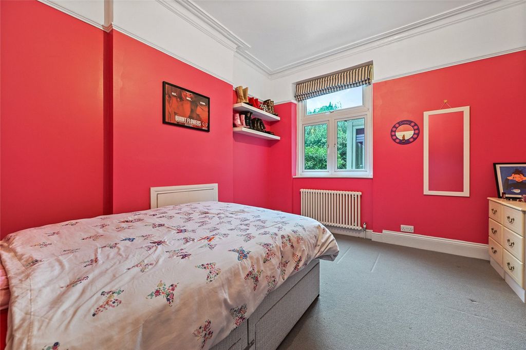 Property photo 3 of 11 Picture No. 08