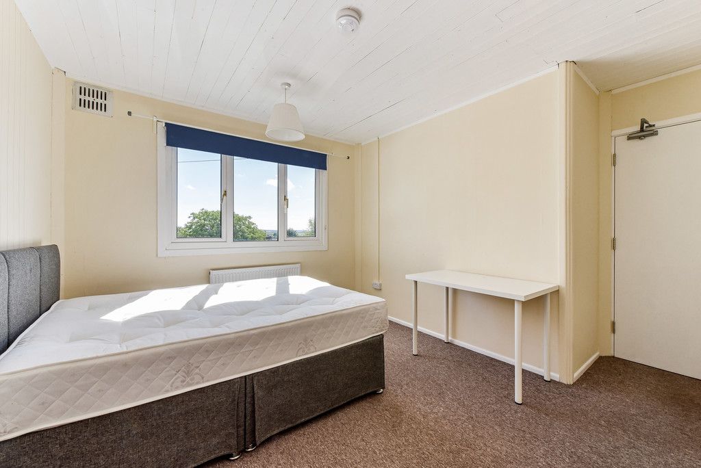 Property photo 2 of 14 11