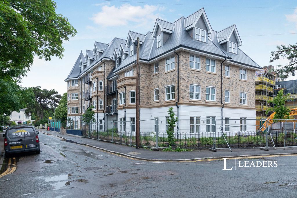 Property photo 1 of 15 Pbox-Img.Jpg