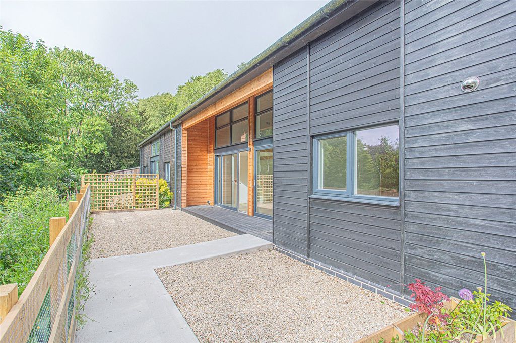 Property photo 1 of 22 Picture No. 47