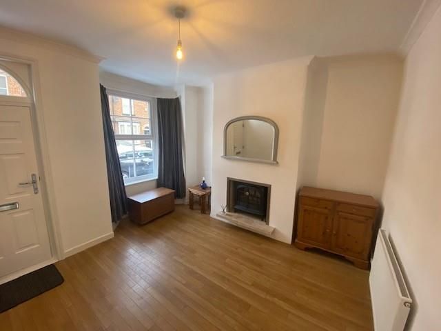 Property photo 2 of 16 Lounge