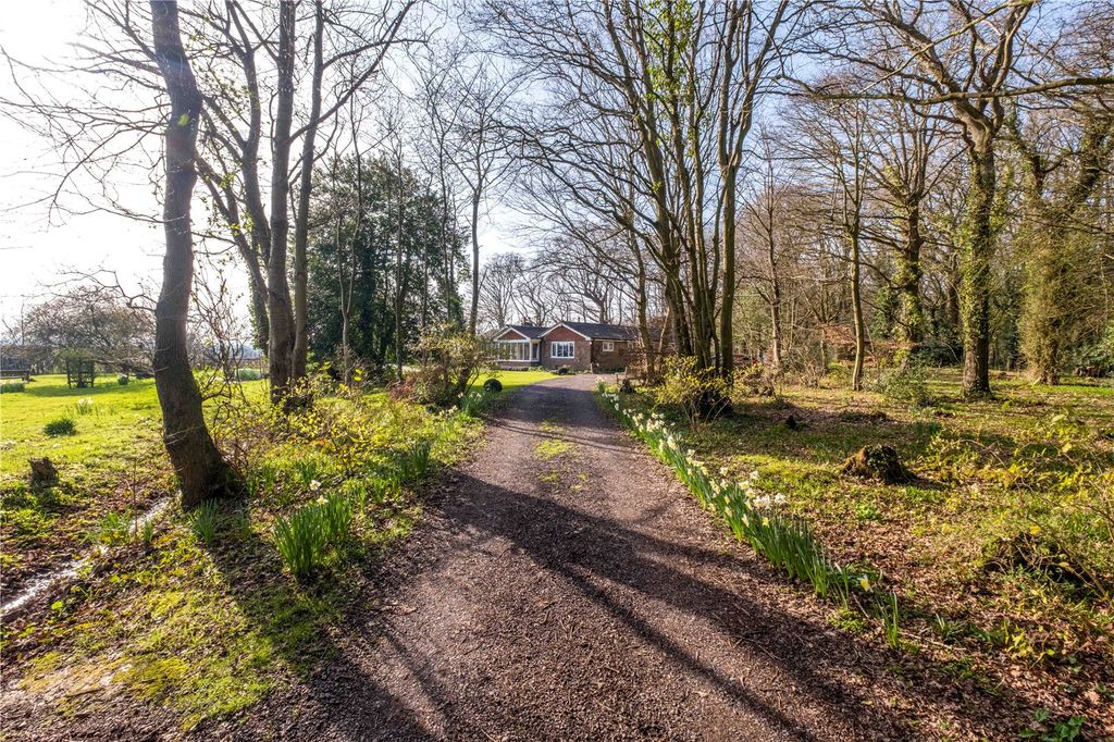 Property photo 2 of 29 Drive