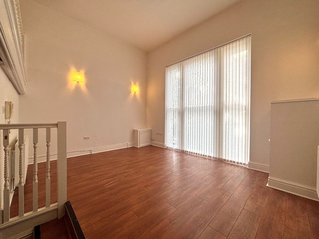Property photo 1 of 6 Reception Room