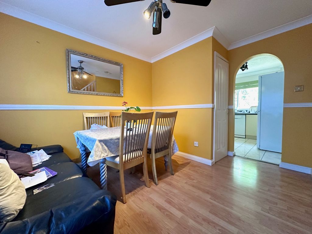 Property photo 2 of 3 View