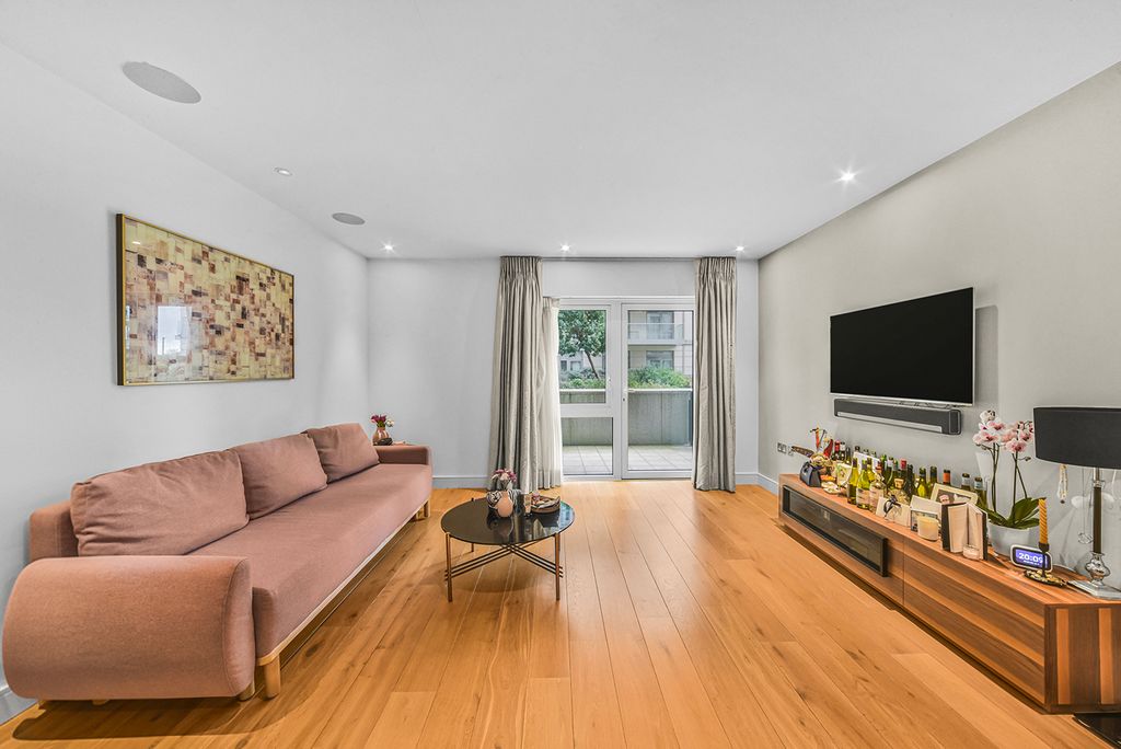 Property photo 2 of 22 Picture No. 44